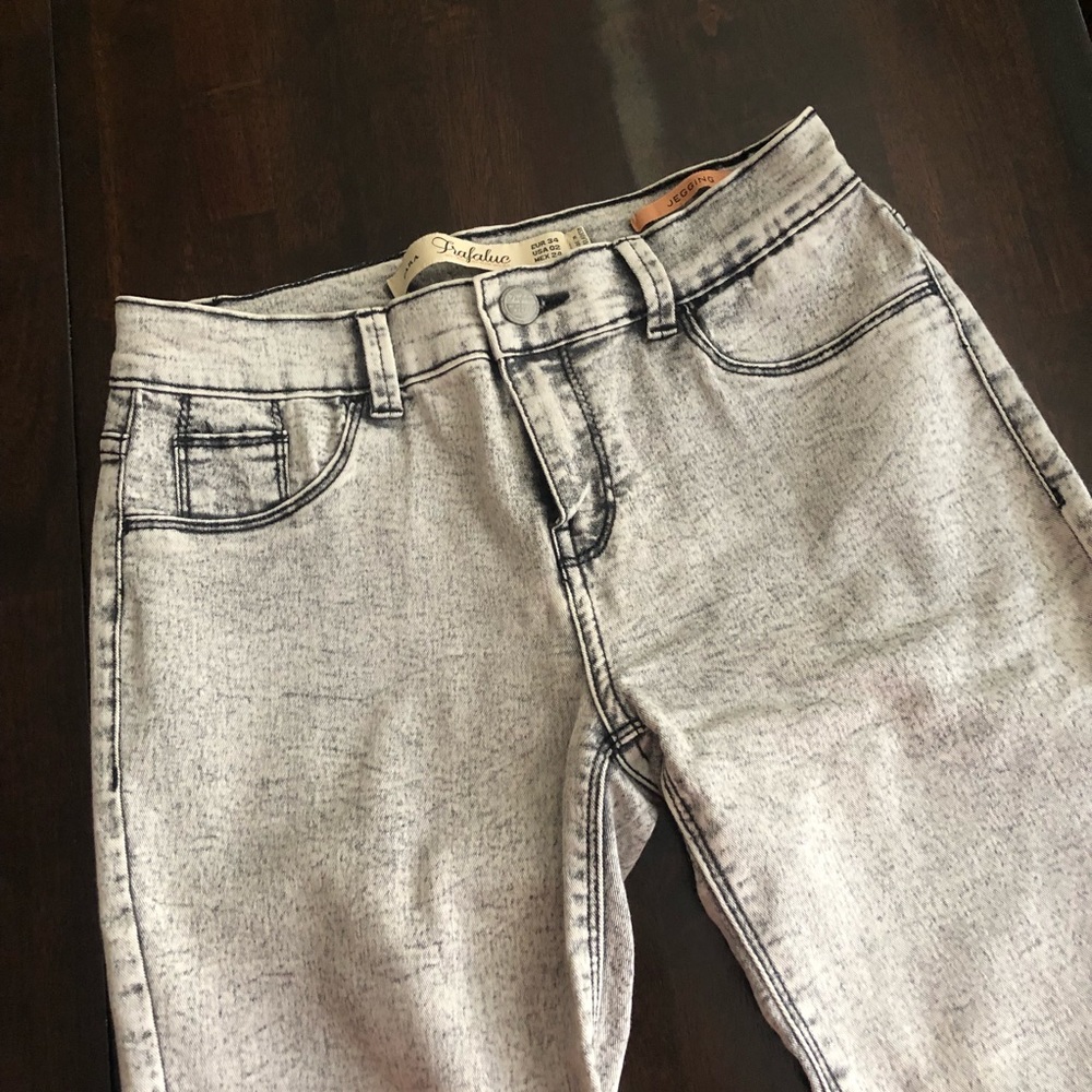 Zara jeggings size 2 worn once great shape 👖